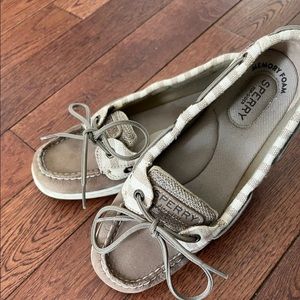 Sperry Boat Shoes Size 6.5